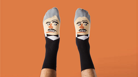 Avec ces “Don Cottone” aux pieds, sens-toi complètement “Sockfather”. Source : www.chattyfeet.com/products/good-birthday-presents-don-cottone-socks