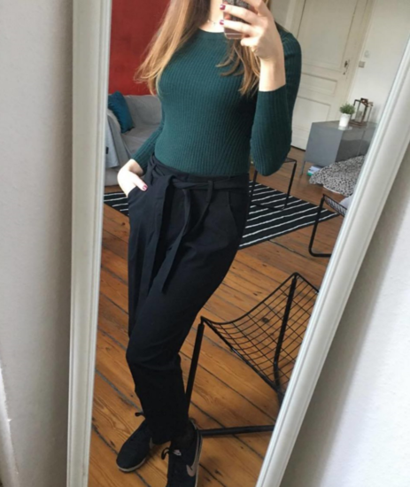 Une tenue chic / décontractée