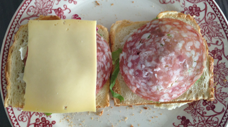 Geroosterde boterham met Becel avocado- en limoenolie