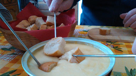 Emmi All-in-One: daag je vrienden uit