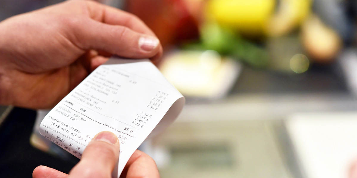 Uschovej si účtenku a pošli nám ji skrze platformu pro získání peněz zpět.