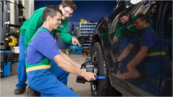 … poskytuje odborná řešení, poctivá doporučení a nejlepší možnou péči o zákazníky,