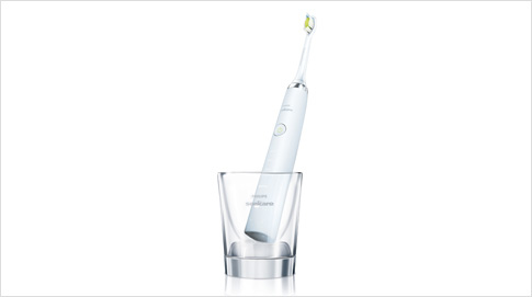 To nejlepší z technologie Sonicare v nejelegantnějším zubním kartáčku Philips Sonicare DiamondClean.