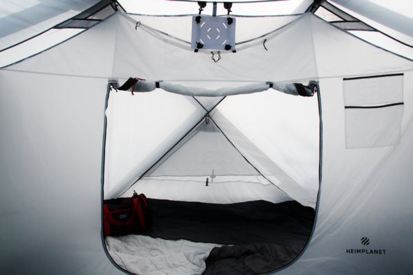 Die Reinigungs des Audi Campingzelts fällt dank hochwertiger Stoffe und Materialien besonders leicht.