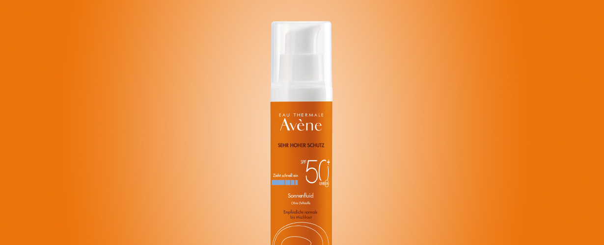 Das Avène Sonnenfluid SPF50+ ohne Duftstoffe bietet dem Gesicht sehr hohen Schutz vor Sonnenbrand und Hautschäden.