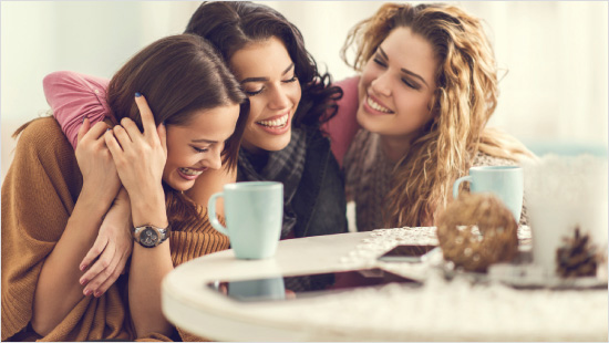 3.000 trnd-Partnerinnen überzeugen sich von der neuen BIOTHERM Feuchtigkeitspflege und teilen ihre Erfahrungen mit interessierten Frauen im Freundes- und Bekanntenkreis. 