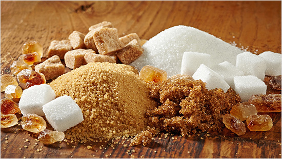 Abnehmverhinderer hingegen sind kurzkettige Kohlehydrate wie Zucker, zuckerhaltige Getränke, Brot, Reis oder Nudeln – die fallen bei BodyChange komplett aus dem Speiseplan heraus.