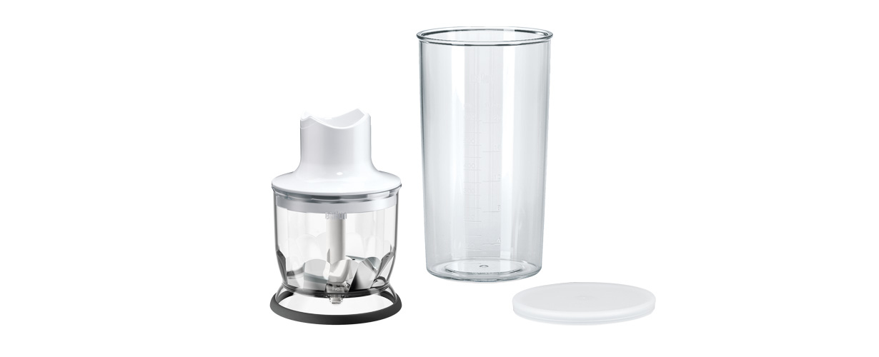 Dafür verfügt das Stabmixer-Set über praktisches Zubehör wie einen 600 ml Mix- und Messbecher inklusive Deckel und einen 350 ml Zerkleinerer.