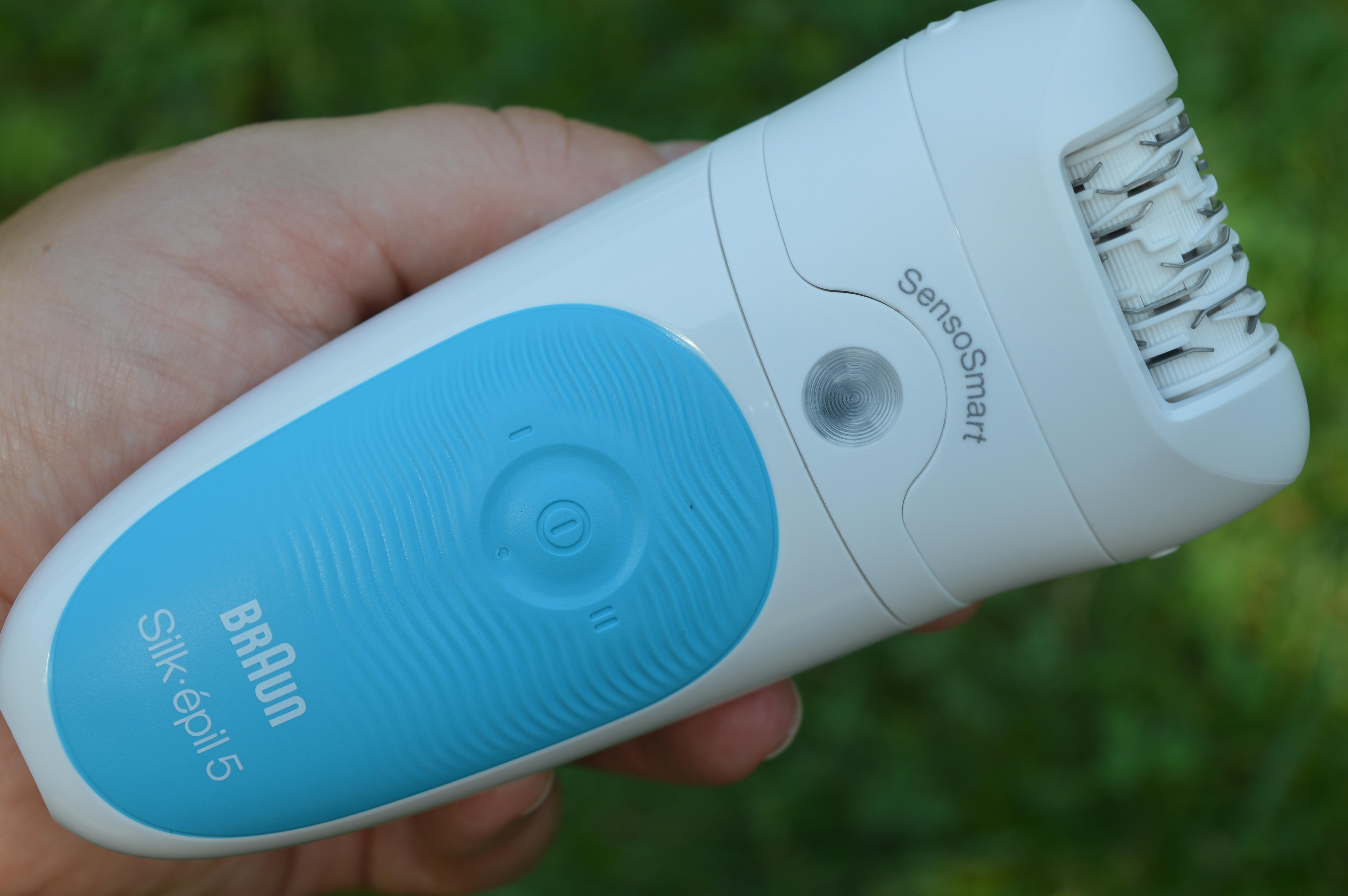  Der Hautkontakt-Aufsatz passt sich optimal an unsere individuellen Körperkonturen an. So gelingt die Epilation noch einfacher und schneller.  