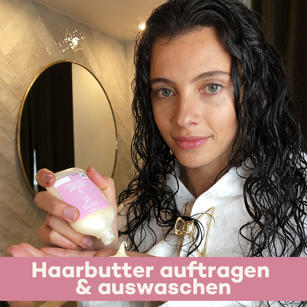 Haarbutter einarbeiten