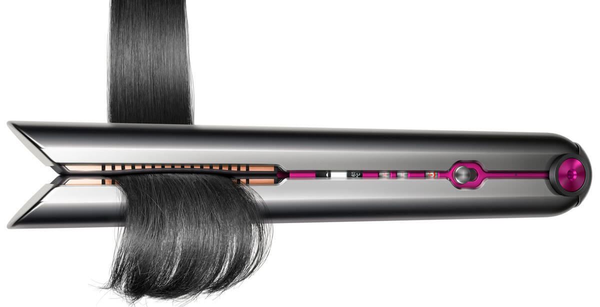 Die Heizplatten des Dyson Corrale™ schließen sich um alle Haare.