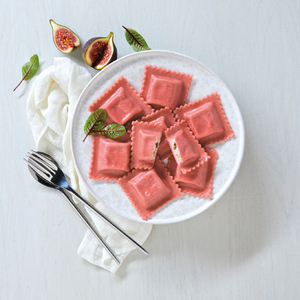Rote Bete Ravioli mit Ziegenkäse und Feige