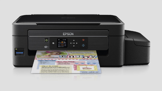Das Multifunktionsgerät Epson EcoTank ET-2550 bietet als Scanner, Kopierer und Drucker vielfältige Einsatzmöglichkeiten fürs tägliche Drucken zu Hause.