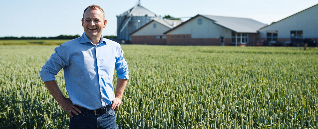 Engagierte Landwirte betreuen ihre Tiere intensiv und ernähren sie natürlich und ausgewogen.