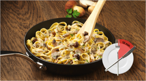 Die frisch zubereiteten Pfannengerichte sind in maximal 10 Minuten fertig. Die Zubereitung ist kinderleicht – einfach Wasser hinzugeben und rühren.