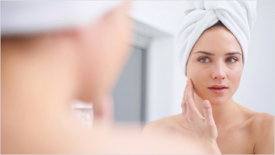 … für empfindliche Haut - genauso wie für jeden anderen Hauttyp. Sie ist frei von Duft- sowie Konservierungsstoffen und Parabenen.  