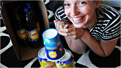 Auspackerlebnis mit Lipton Sparkling!