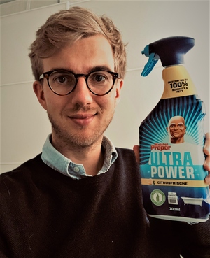 Jonathan sagt Hallo!