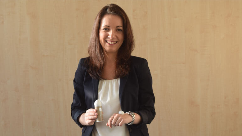 Fabienne - unsere Ansprechpartnerin bei QVC für Merz Spezial Professional.