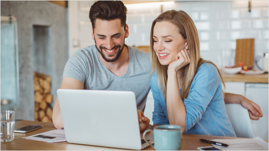 Alle interessierten trnd-Partner und trnd-Partnerinnen lernen den Rasier Stick zunächst virtuell kennen und tauschen sich zum Thema Körperrasur aus.