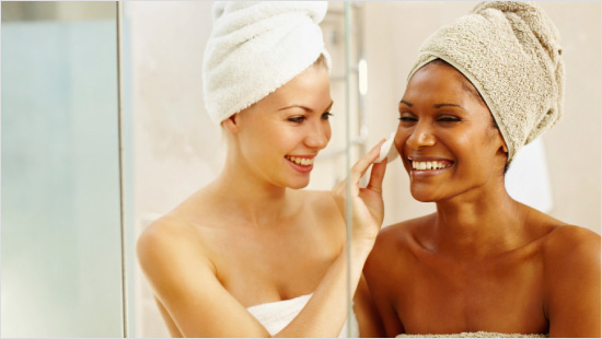 750 trnd-Partnerinnen probieren die neuen Oils of Life-Produkte gemeinsam mit Freundinnen, Verwandten und Bekannten aus und teilen ihre Erfahrungen mit der gesamten trnd-Community.