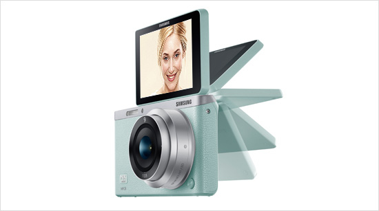 … besitzt ein 76,2 mm (3“) Klapp-Display mit Touchscreen für gelungene Selfies. Witzige Selfies gelingen zudem per …