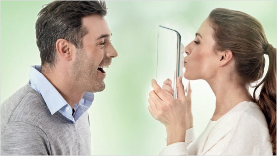 Die Tabs helfen dabei, zusätzlichen Klarspüler und extra Spülmaschinensalz zu sparen, denn beides ist in Somat 10 Extra All in 1 schon enthalten.