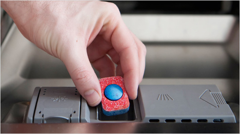  Jeder Somat Gold Tab ist für einen Spülvorgang vordosiert – auch bei stark verschmutztem Geschirr benötigst Du nur einen Tab.