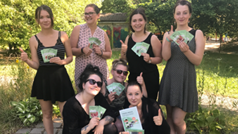 Nicht nur unsere Mädels freuen sich über TONERDE ABSOLUE, ...