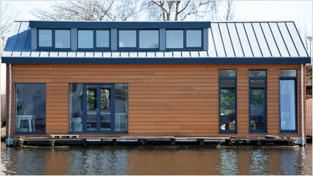 Auch ausgefallene Übernachtungsmöglichkeiten lassen sich über Wimdu buchen: Zum Beispiel ein Hausboot in Amsterdam...