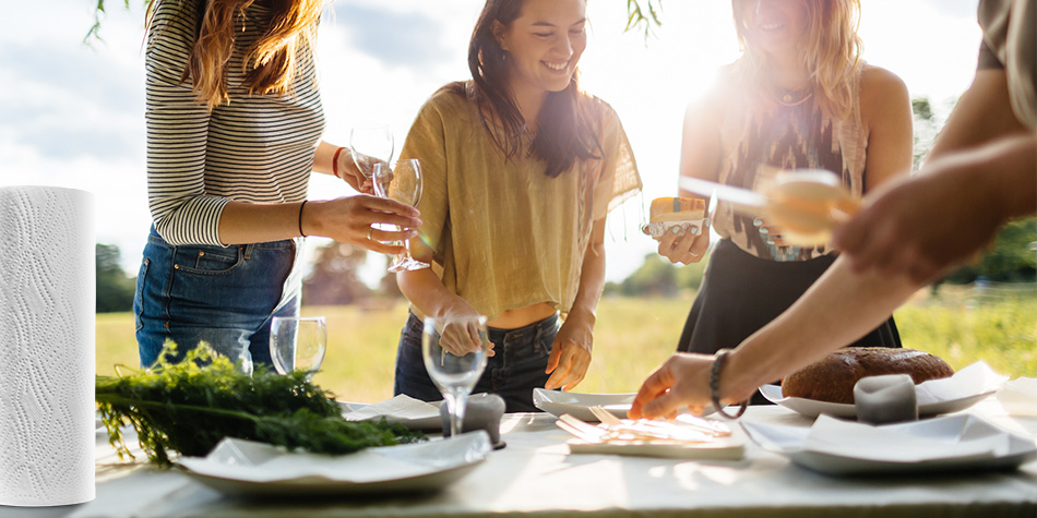 Nehmt die praktischen Haushaltshelfer mit zum nächsten Grillen, stellt sie Euren Freunden vor und wischt kleine und große Missgeschicke im Handumdrehen weg :wave: