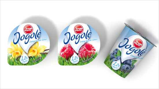 … das Design der Zott Jogolé Becher, das ein blauer Himmel und eine grüne Wiese zieren. Im trnd-Projekt können sich 5.000 Teilnehmer gemeinsam …