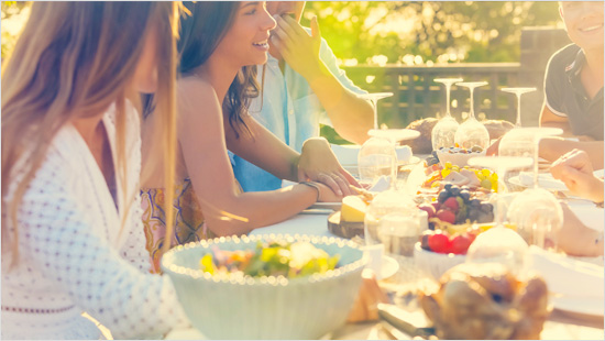 … que nos ofrece libertad de elección con productos de proximidad, de marca propia y otras marcas, además de un comparador de productos para ayudarnos a ahorrar.