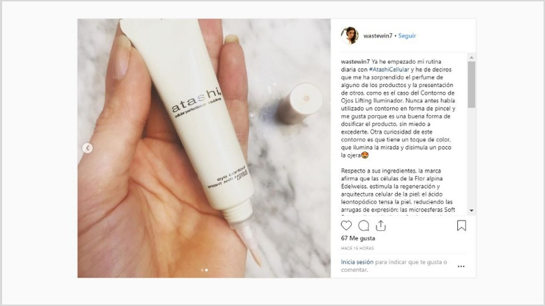 @wastewin7: "Otra curiosidad de este contorno es que tiene un toque de color, que ilumina la mirada y disimula un poco la ojera."