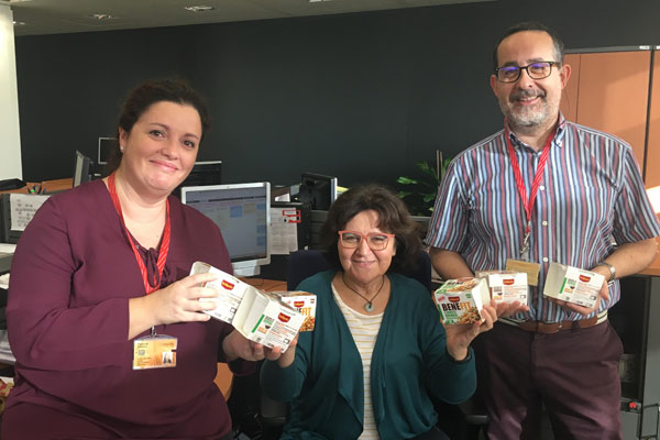 La trndiana PipiRT en su trabajo con Brillante Benefit