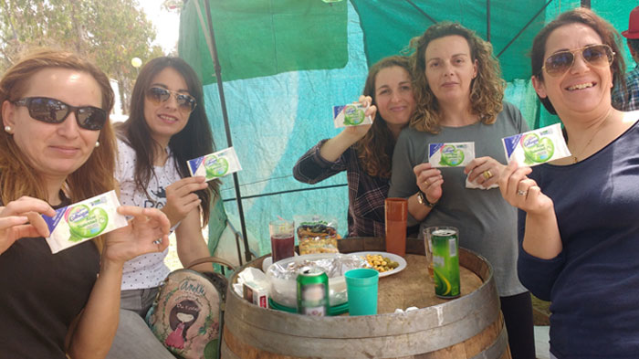 trandiana tereshm con sus amigas y Colhogar