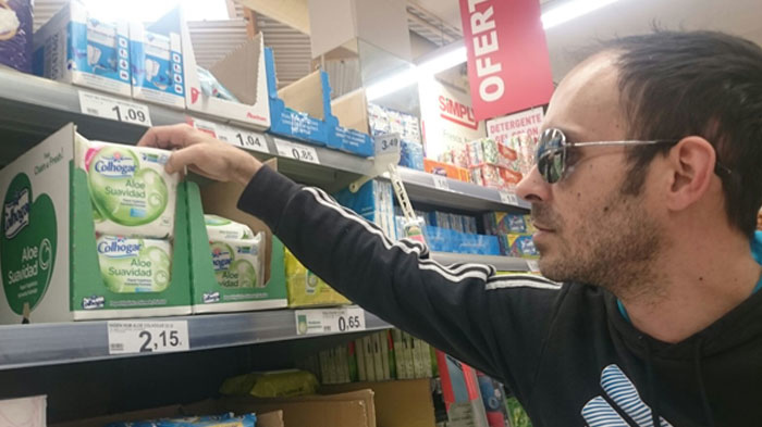 El trndiano iivvaann en el punto de venta con Colhogar