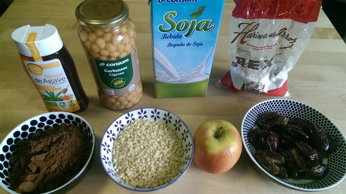 La trndiana Maria.abril85 lo tiene todo listo para publicar su receta.