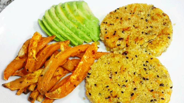 Hamburguesas de quínoa y boniato rojo especiado al horno