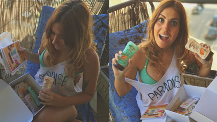 La trndiana Strawberry_Bubblegum probando Hawaiian Tropic por primera vez