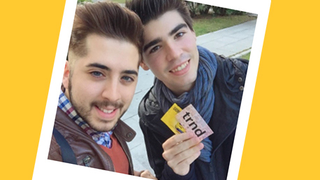 El trndiano ivanlol comaprtiendo muestras y tarjetas de proyecto