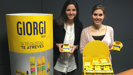 Meritxell y Gemma de Giorgi nos saludan