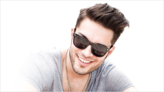 ..crear tupés con volumen, movimiento y un acabado natural de larga duración...