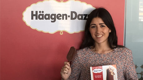 Inés de Häagen-Dazs nos da la bienvenida :).