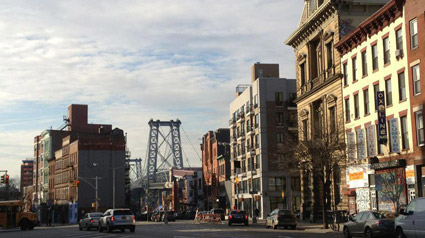 Williamsburg & Lacoste L!VE