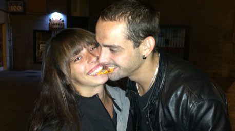 Besos dulces y noches interesantes con corazón de chocolate ;)