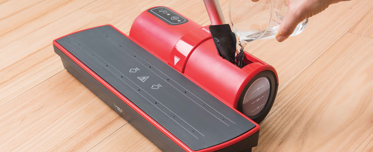 Con Moppy, todo comienza con un vaso de agua del grifo.