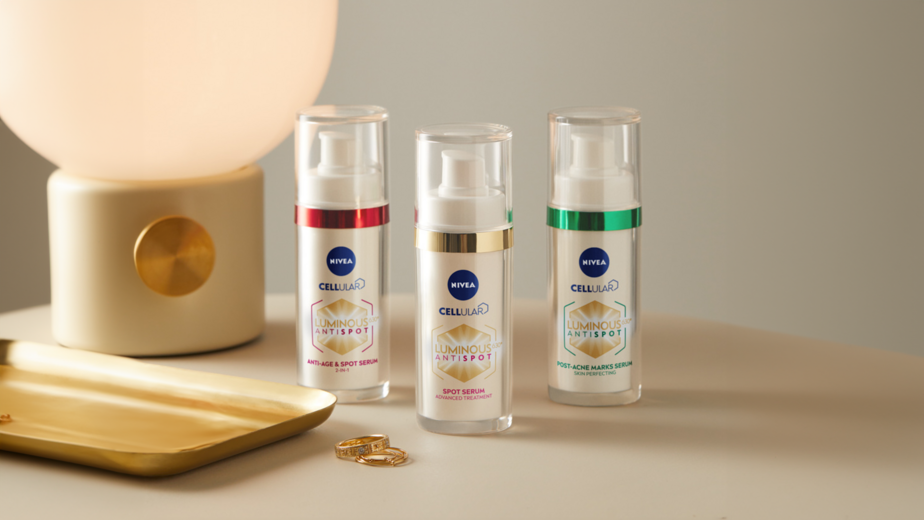 NIVEA LUMINOUS 630®