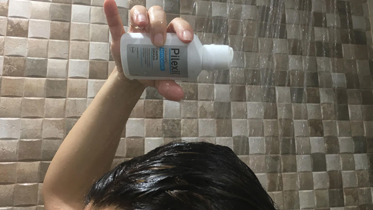 ¡Usando Pilexil Anticaspa!