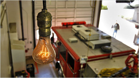 trnd-fr_marketing-collaboratif_ampoule_centenaire_incandescence